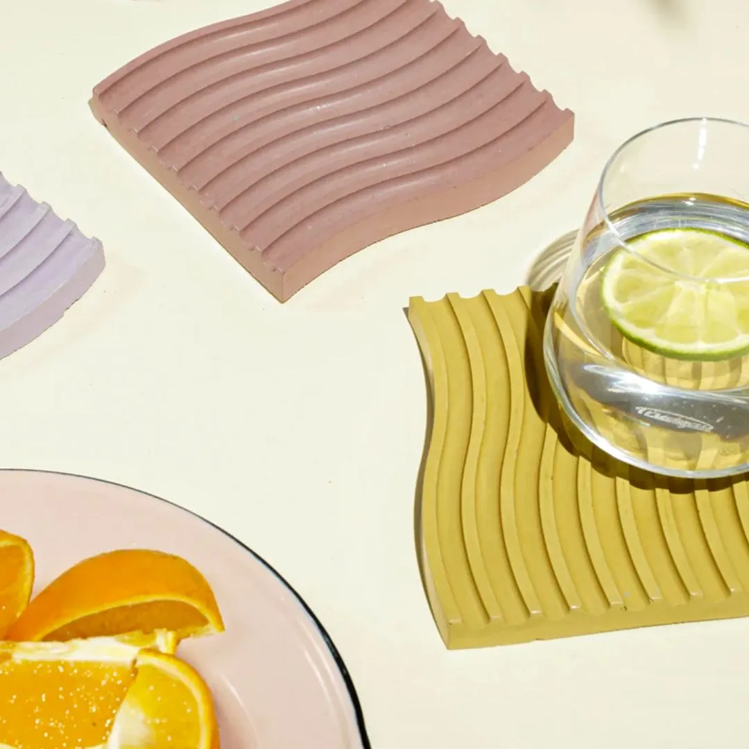 Tilde Trivet (Canary)